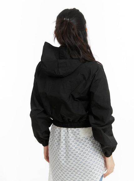 shirred-nylon-hooded-jacket-cm426