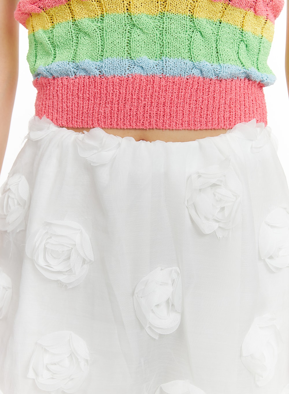 layered-floral-mini-skirt-om428