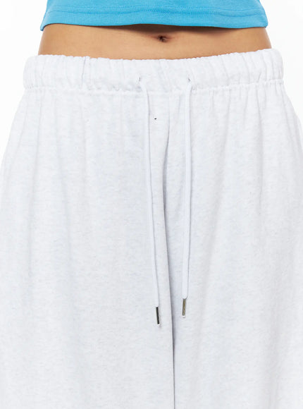 graphic-lettering-studded-wide-leg-sweatpants-cu518