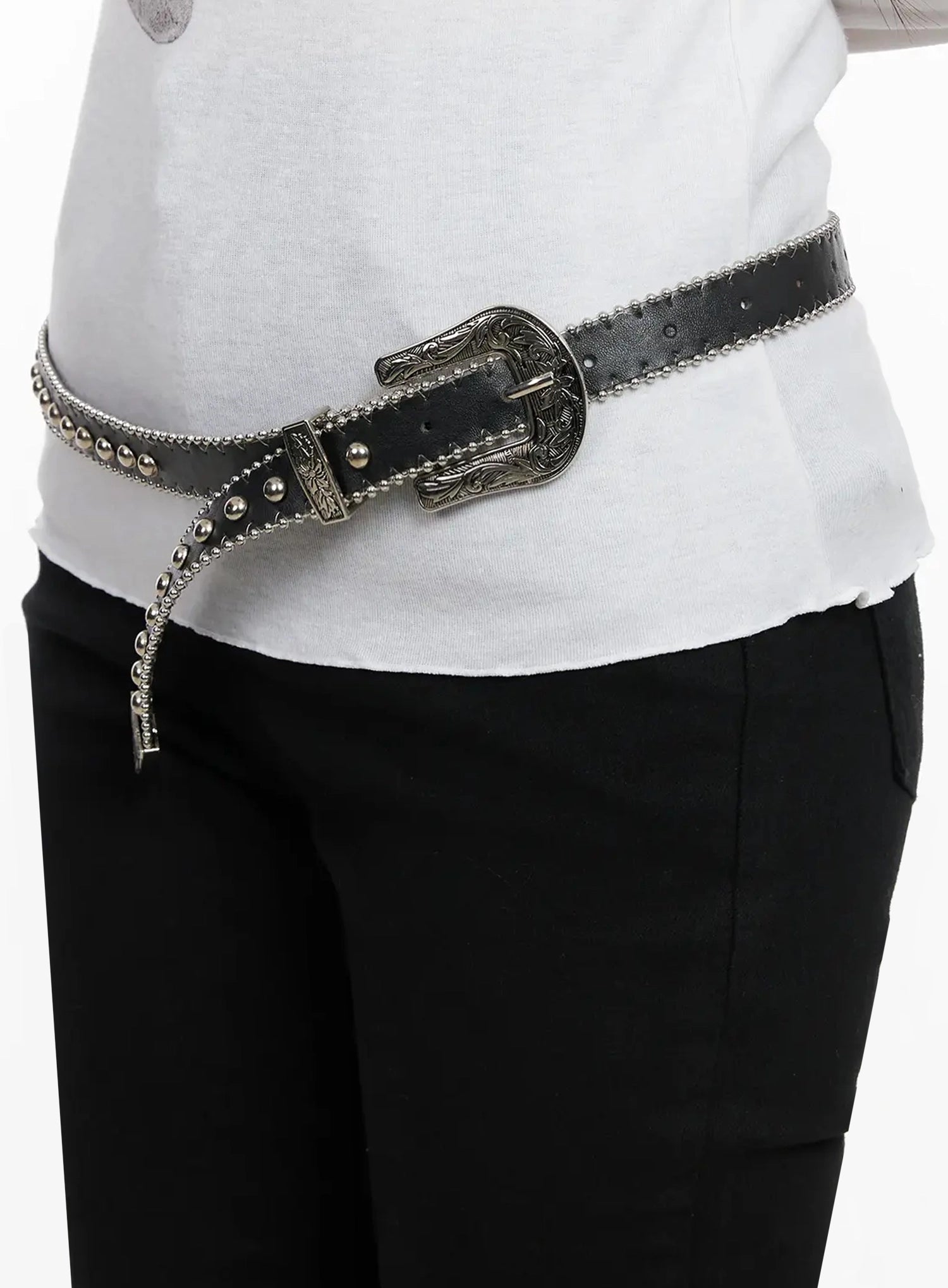 vintage-studded-skinny-belt-in514