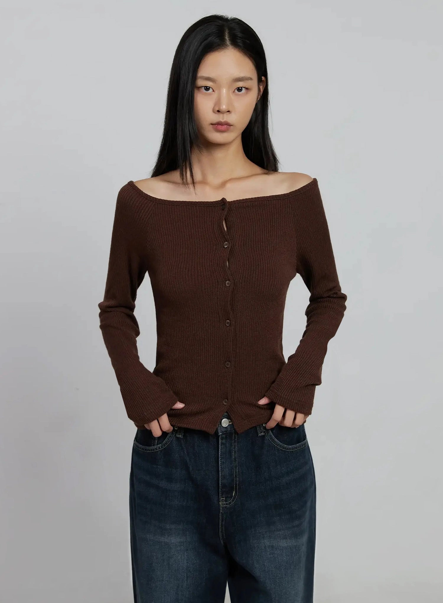 off-shoulder-button-ribbed-cardigan-im520