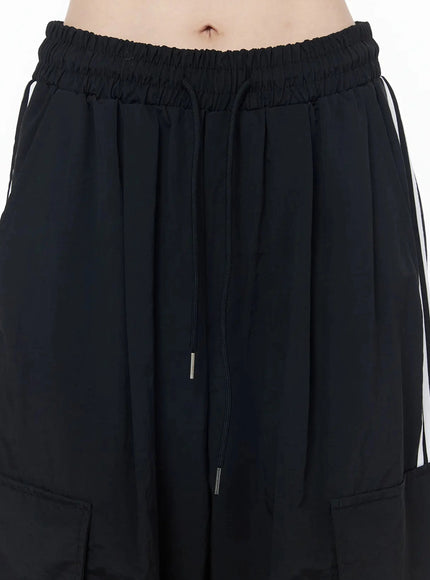 wide-leg-striped-nylon-cargo-pants-iu512