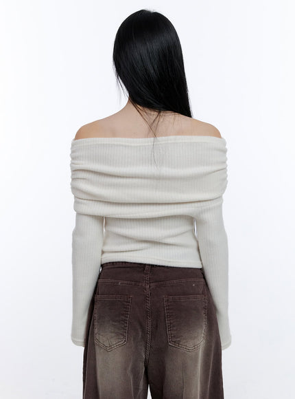 off-shoulder-cropped-sweater-cd416