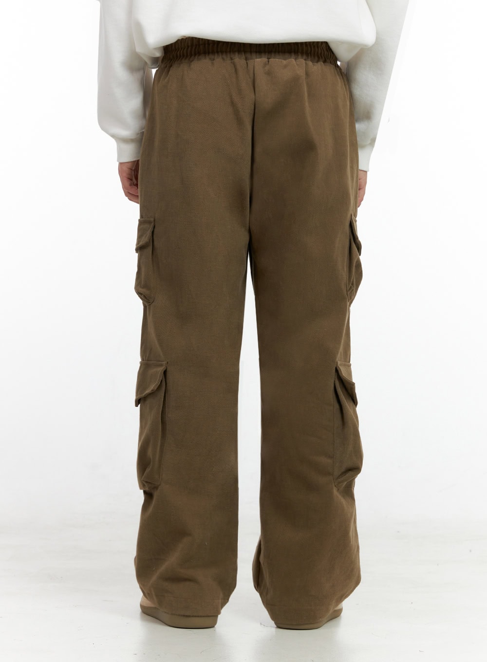 mens-wide-fit-cargo-pants-in422