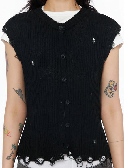 distressed-knit-round-vest-iu509