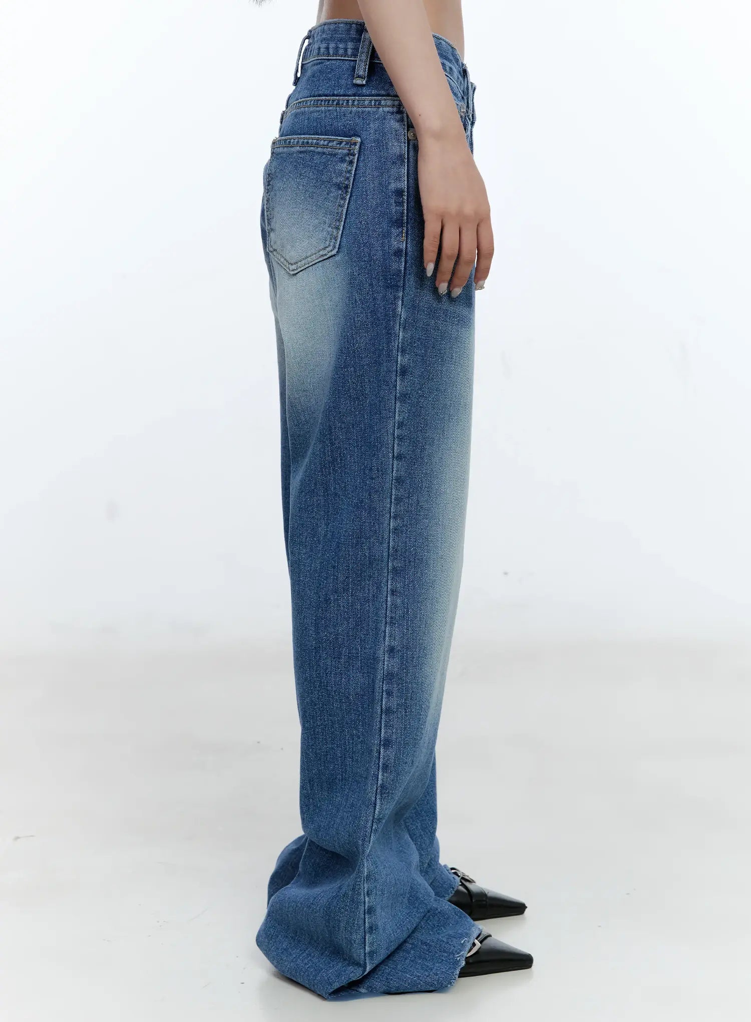 eunbyul-wide-leg-flare-denim-jeans-cl530