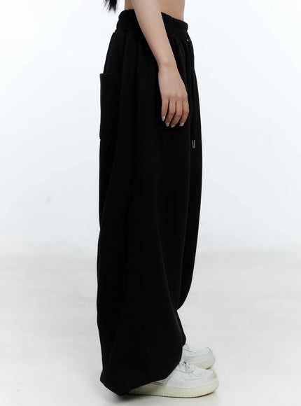 wide-leg-relaxed-fit-track-pants-cl530