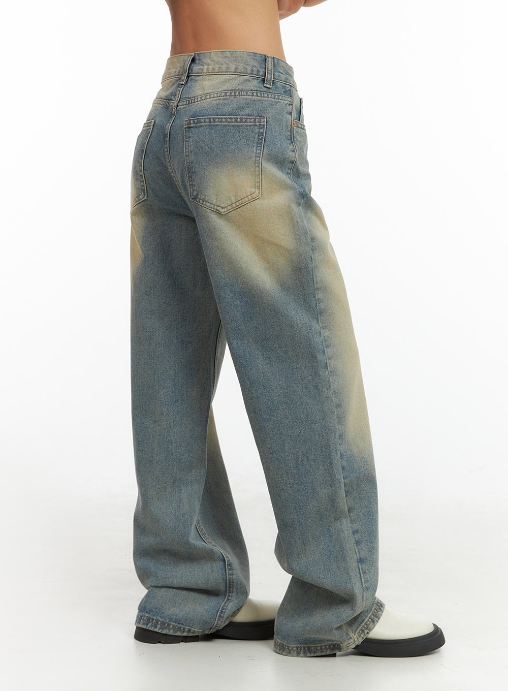 celia-washed-wide-fit-jeans-is402