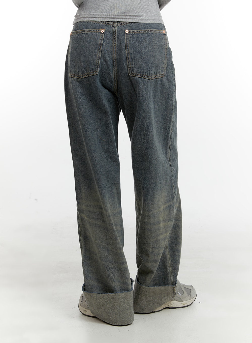 Washed Straight Leg Roll-Up Jeans CA401 in blue, back view on model, dual back pockets with copper rivets, wide-fit washed denim with roll-up cuff detail at ankle.
