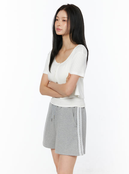 eyelet-crop-cardigan-iu519