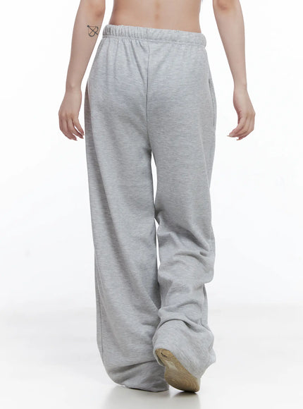 comfort-fit-wide-sweatpants-cg529