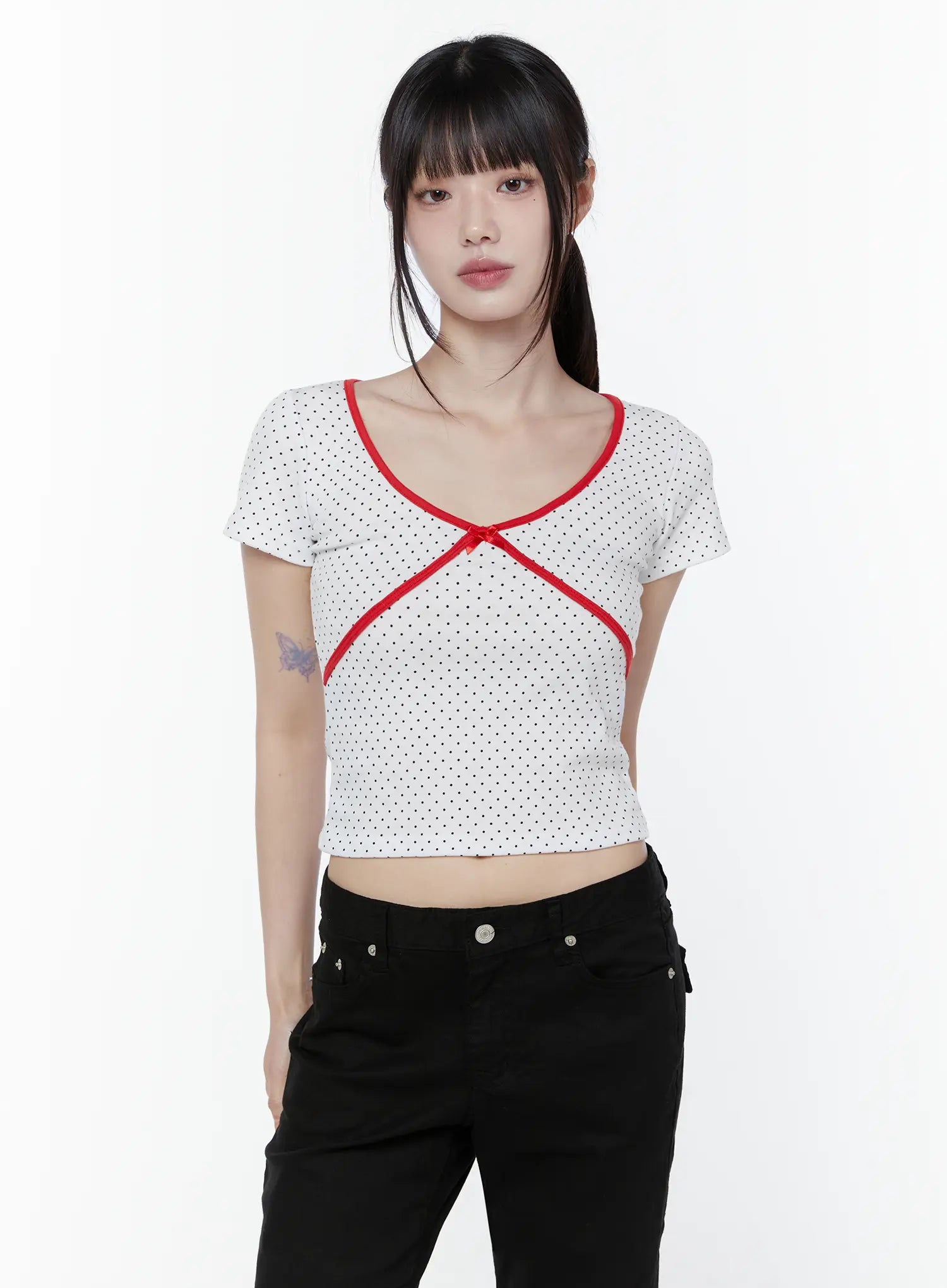 polka-dot-ribbon-v-neck-tee-cu508