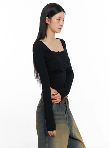 long-sleeve-square-neck-top-is508