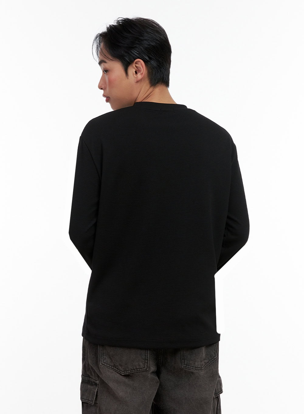 mens-basic-long-sleeve-tee-in426