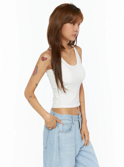 essential-v-neck-padded-tank-top-cu518