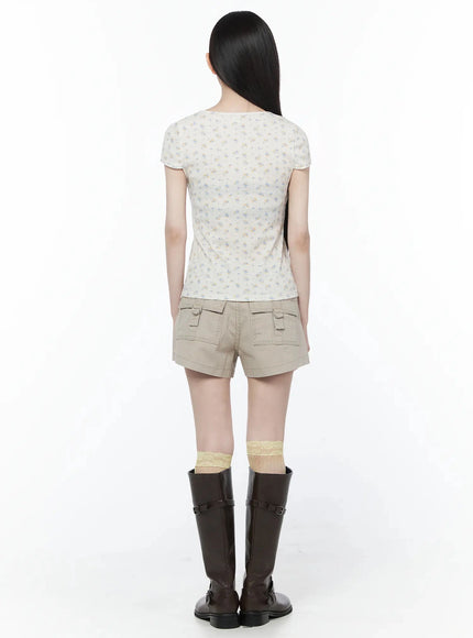 floral-v-neck-wrap-top-iu512