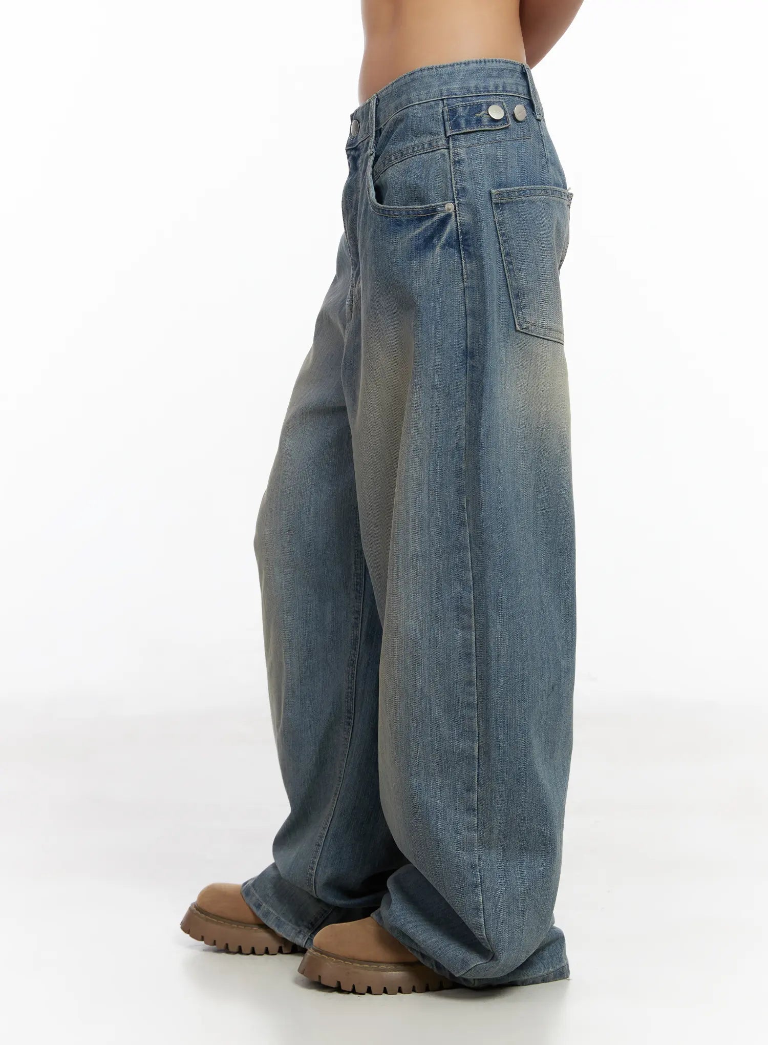 ricci-washed-low-rise-baggy-jeans-cm520