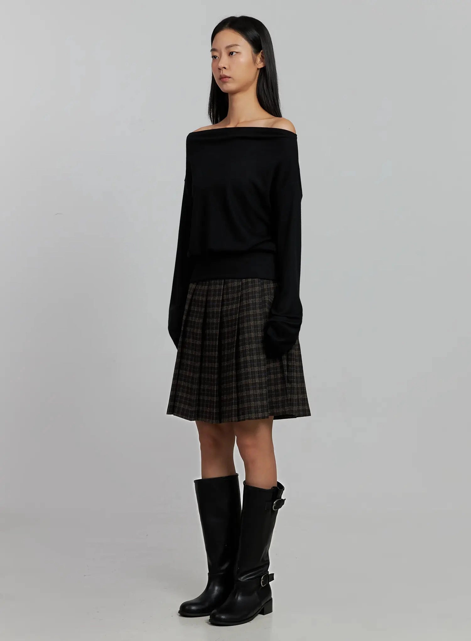 boat-neck-long-sleeve-top-ij502