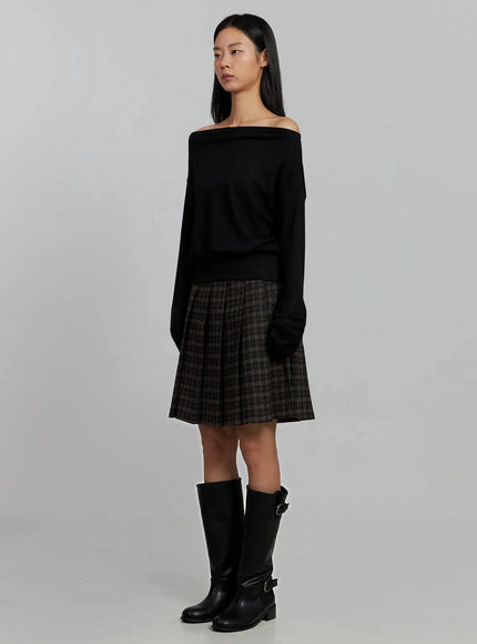 boat-neck-long-sleeve-top-ij502