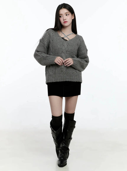 chunky-cable-knit-v-neck-sweater-io527