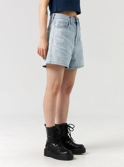 light-wash-denim-shorts-cl328