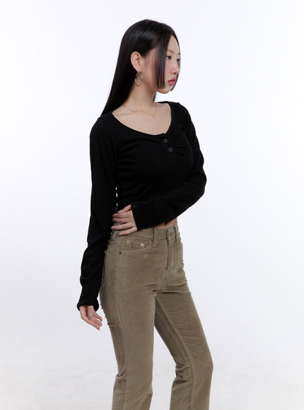 shirred-long-sleeve-buttoned-crop-tee-cj513