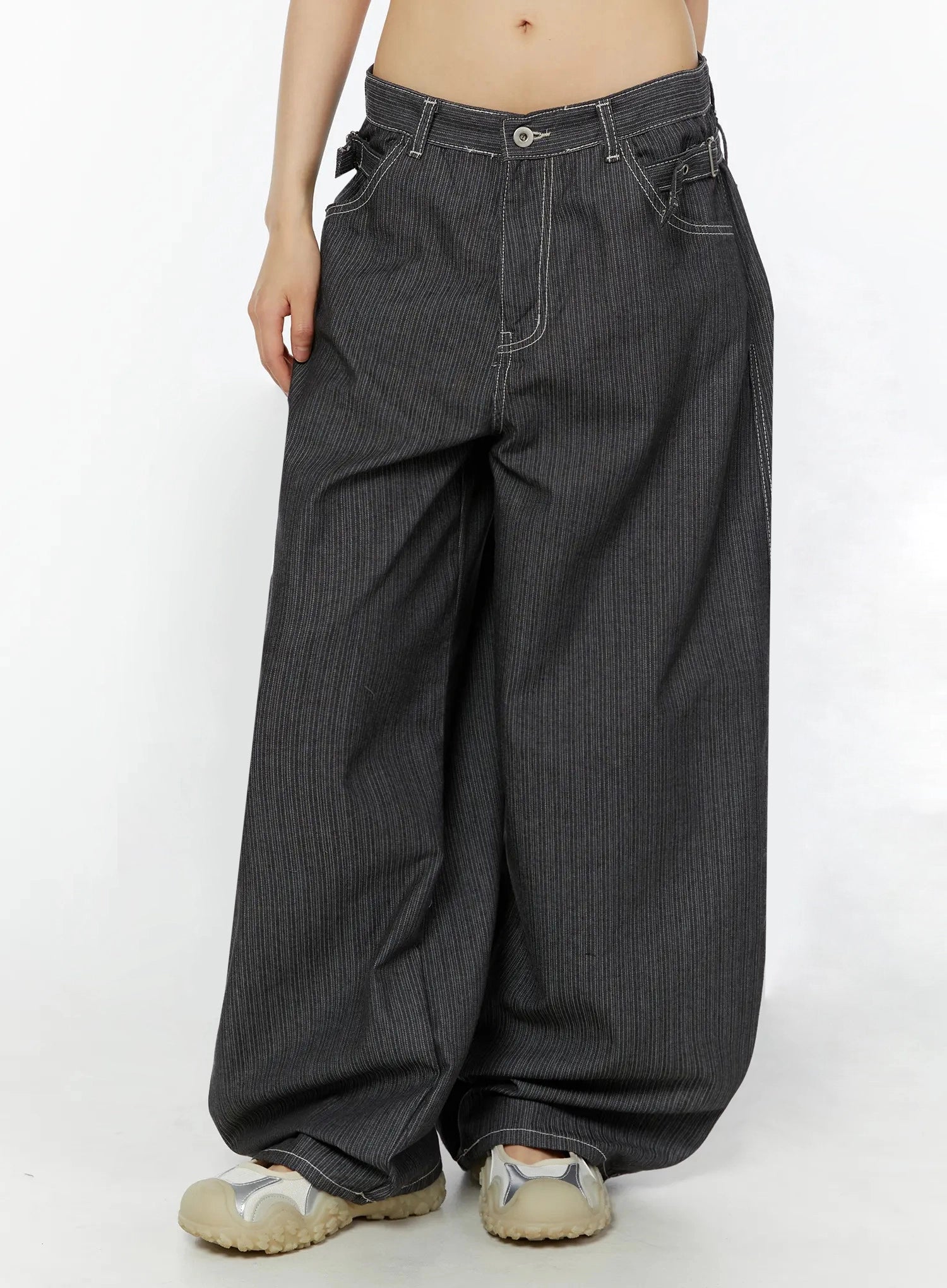 casual-baggy-stripe-pants-iu518