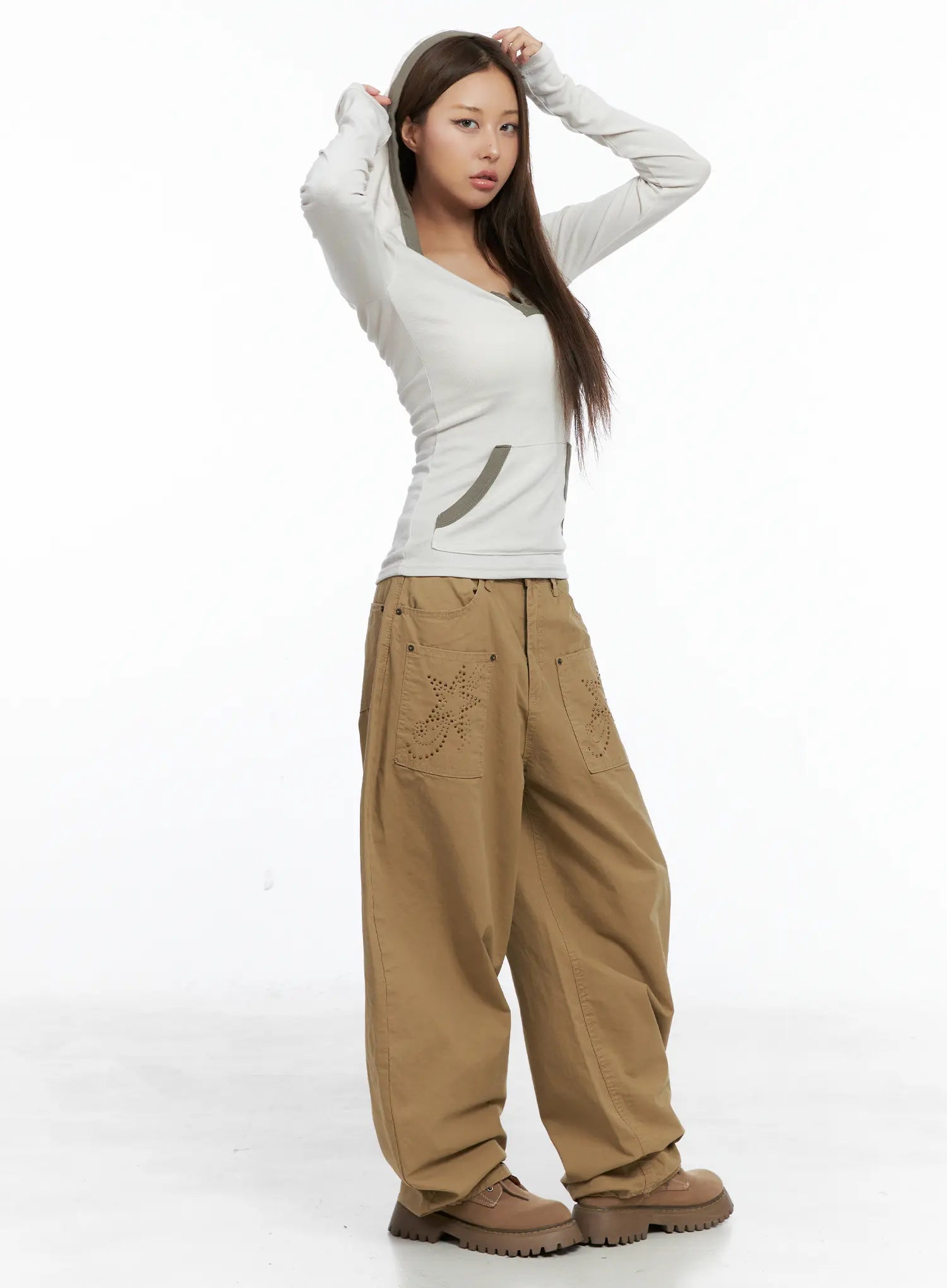 star-embellished-wide-leg-pants-cs504