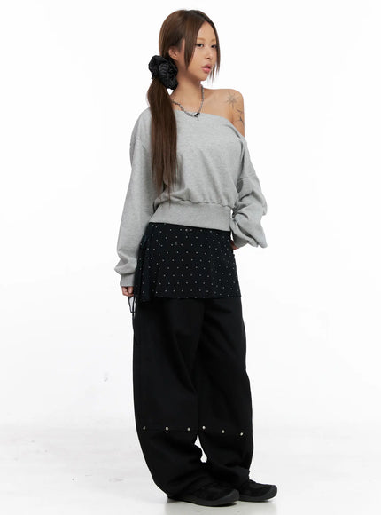 off-shoulder-boat-neck-sweatshirt-cs524