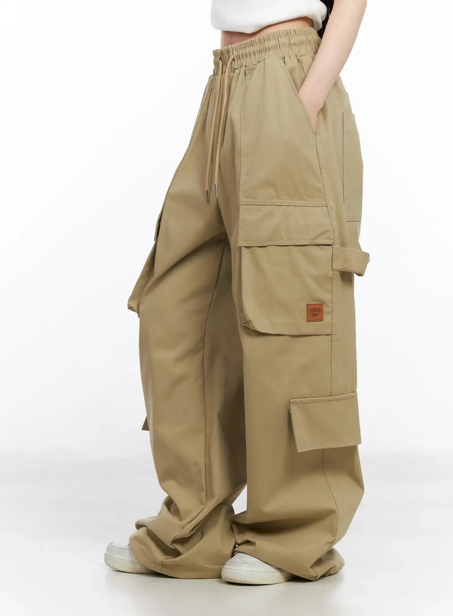 Wide Leg Cargo Pants with Elastic Waist CF519
