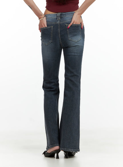 low-rise-bootcut-jeans-cu417