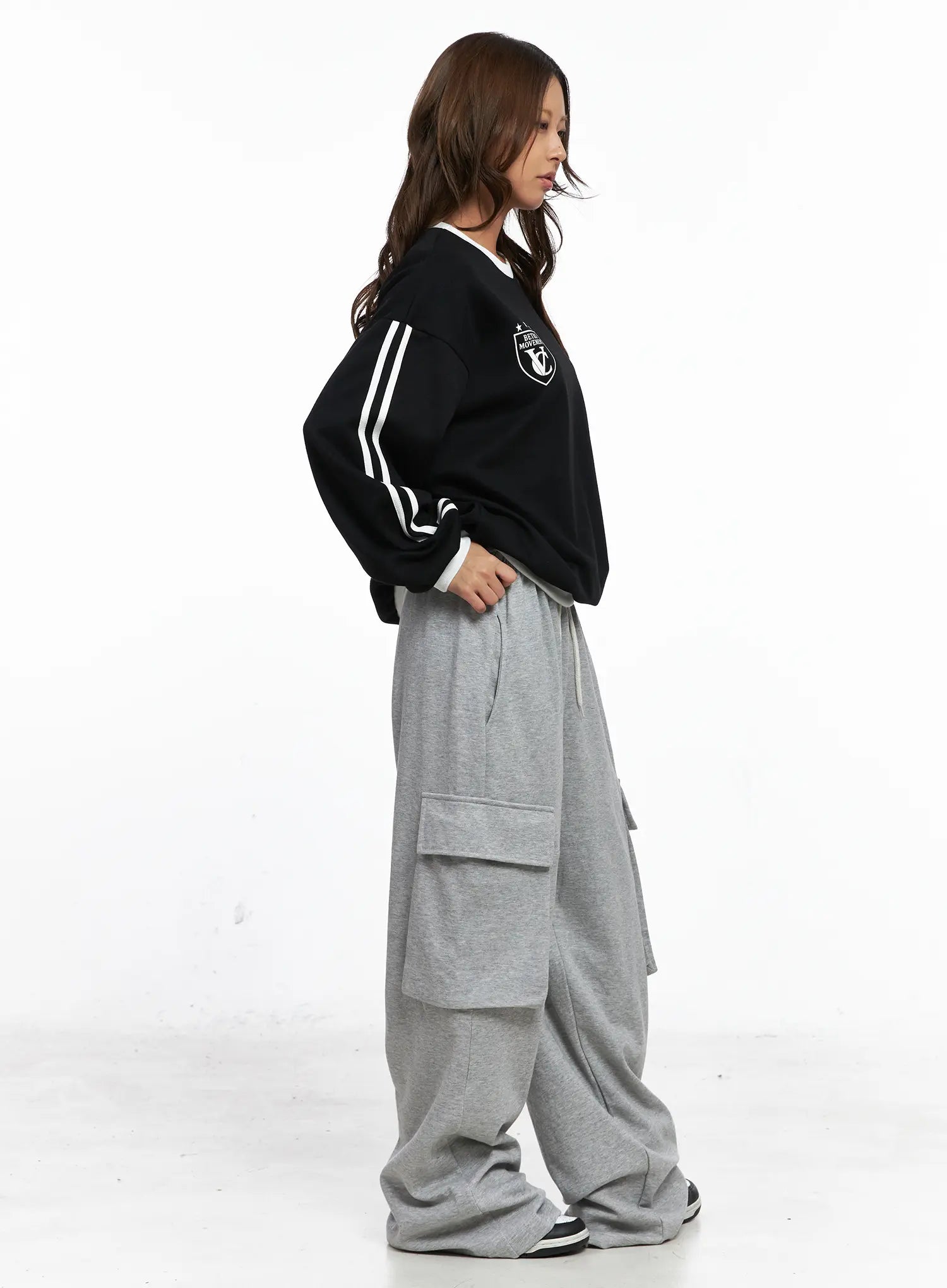 relaxed-fit-cargo-sweatpants-co513