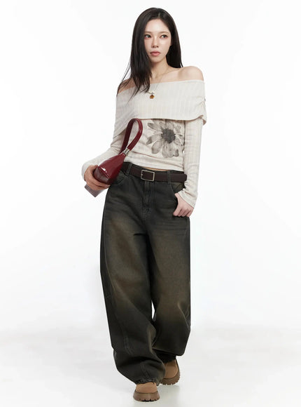 graphic-off-shoulder-long-sleeve-top-ij528