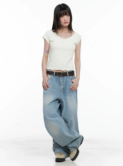 lace-trimmed-button-short-sleeve-il531