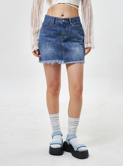 ripped-hem-denim-mini-skirt-cu301