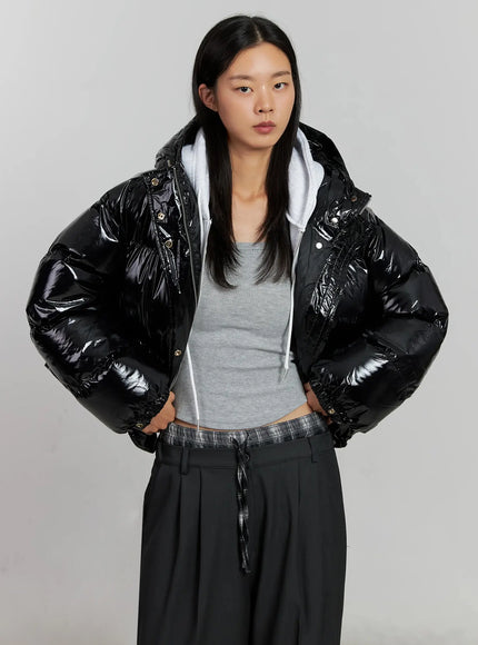 glossy-hooded-puffer-jacket-ij502