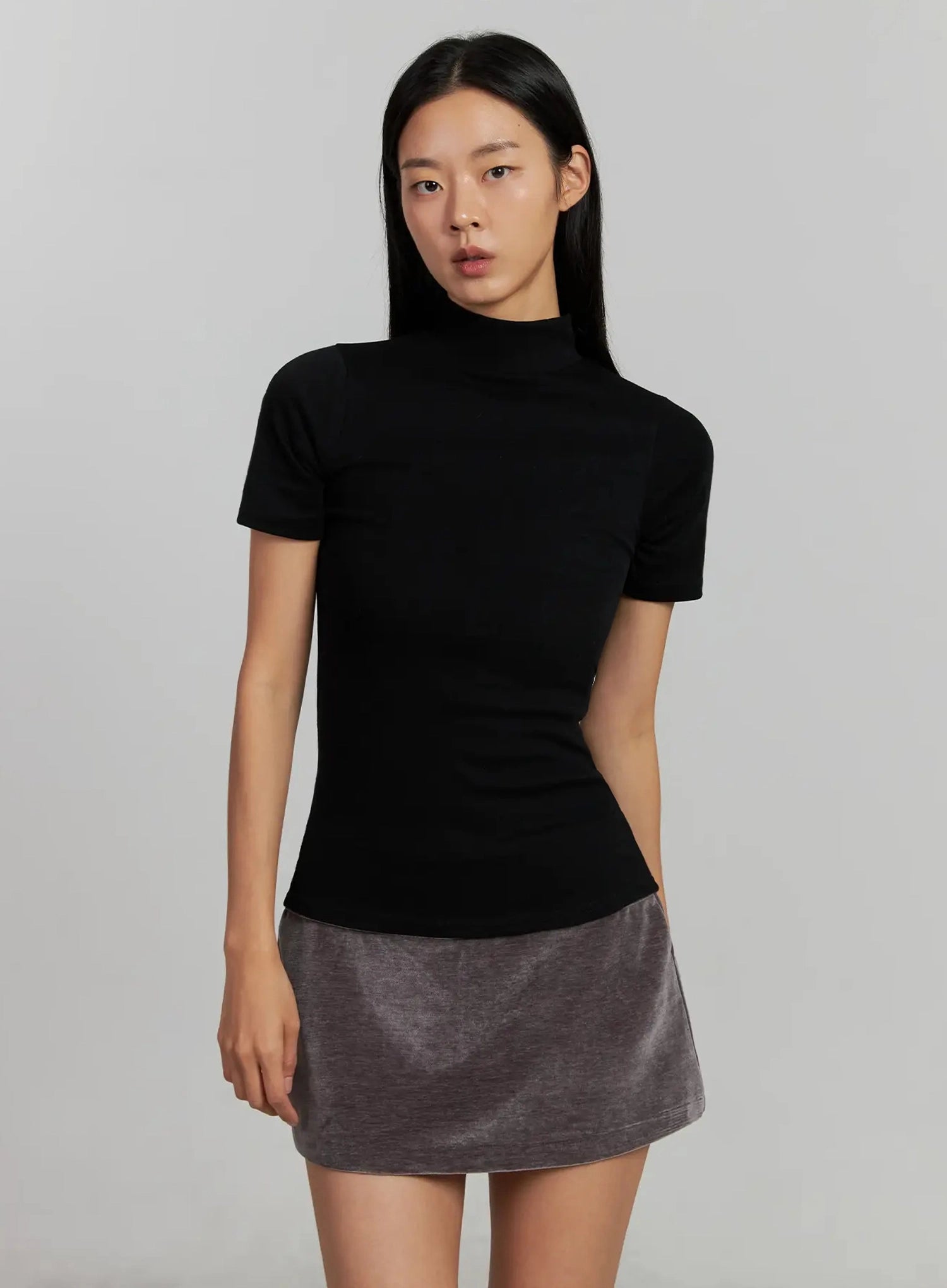 mock-neck-short-sleeve-top-ij502