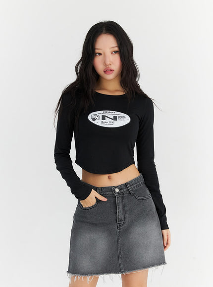 round-neck-graphic-crop-tee-cn306