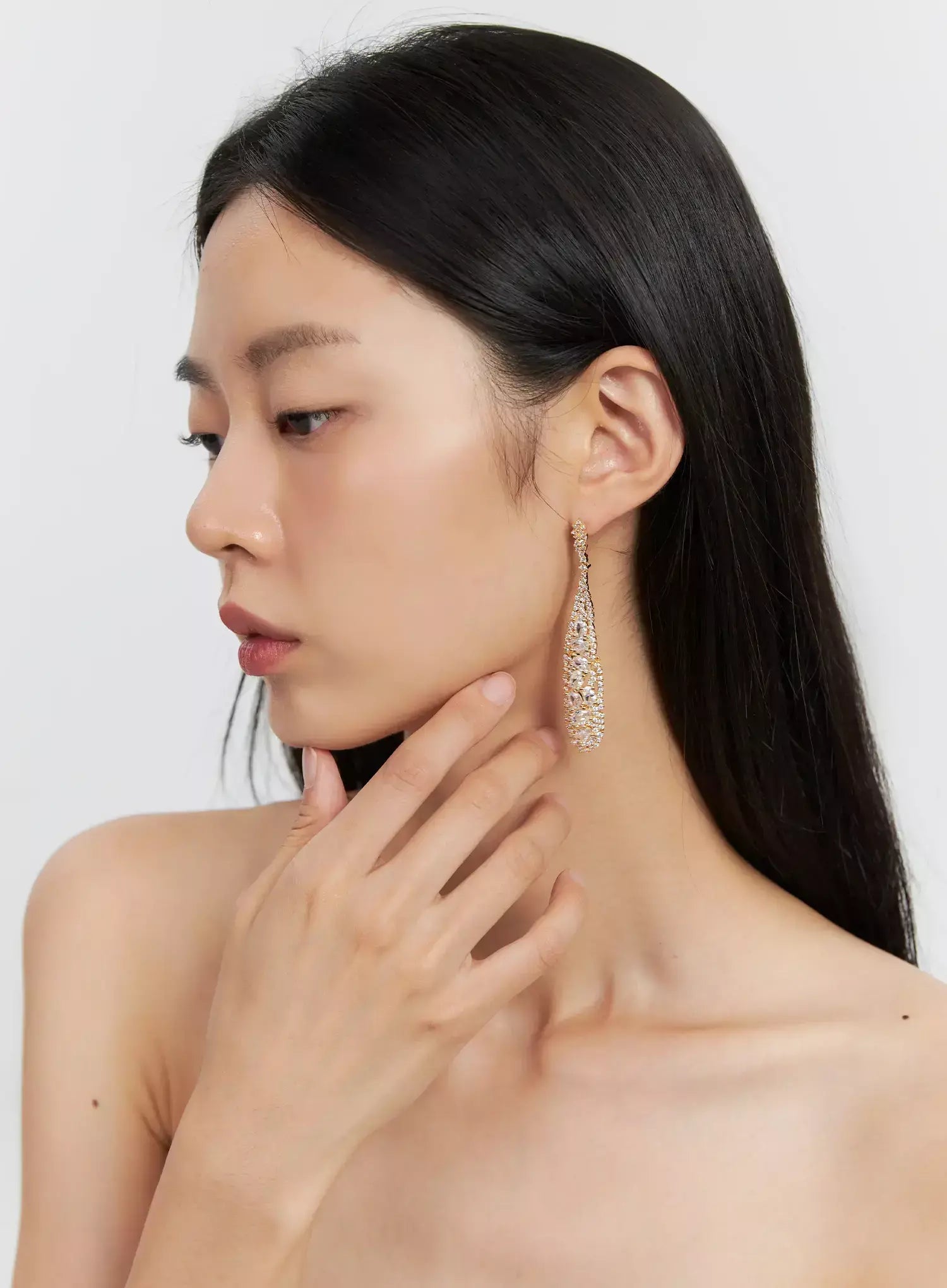 elegant-teardrop-earrings-is515