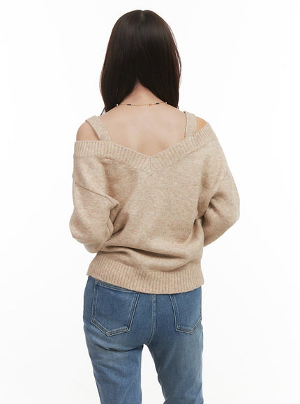 off-shoulder-v-neck-sweater-with-straps-cj515