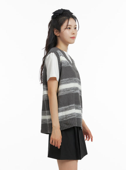 oversized-striped-knit-sweater-vest-om419