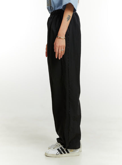 solid-parachute-pants-cu421