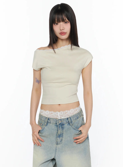 lace-trim-off-shoulder-crop-top-iy525
