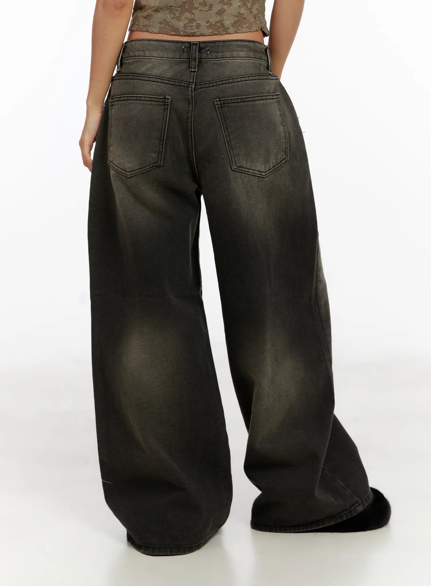 jin-vintage-wash-wide-leg-jeans-cd517