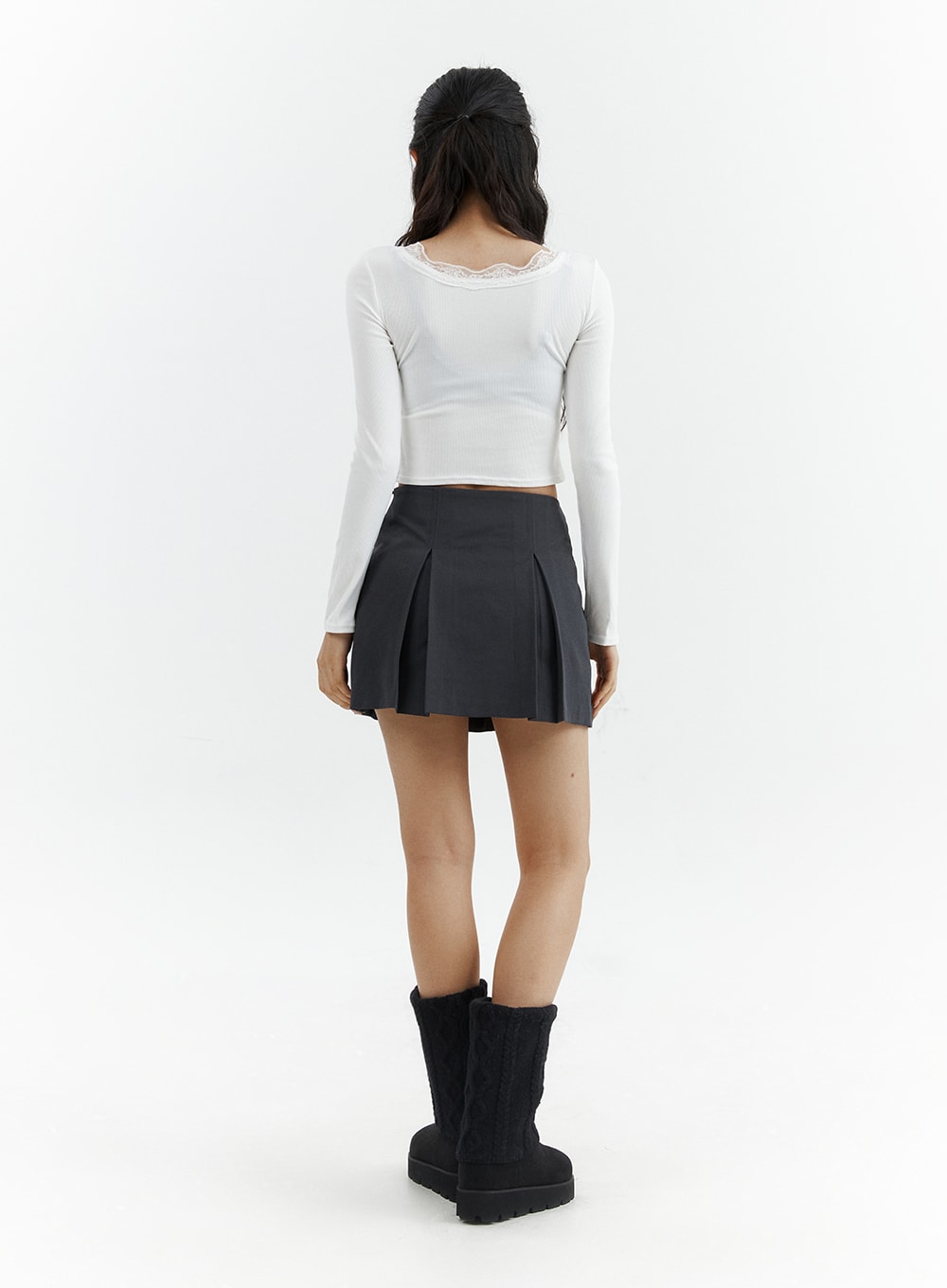 u-neck-lace-long-sleeve-tee-cj423