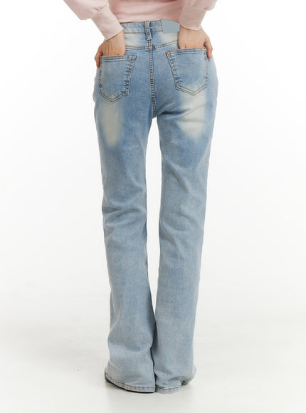 light-washed-bootcut-jeans-of427