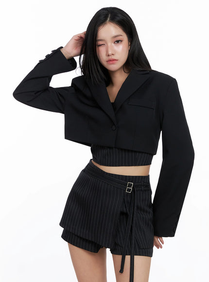modern-pinstripe-cropped-blazer-is525