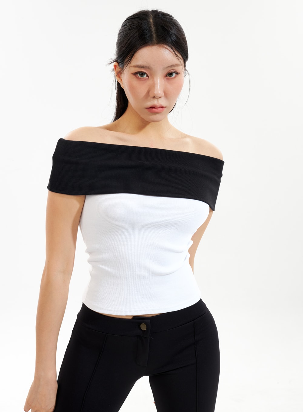 off-shoulder-ribbed-top-iu312