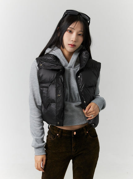 cropped-puffer-vest-cn320