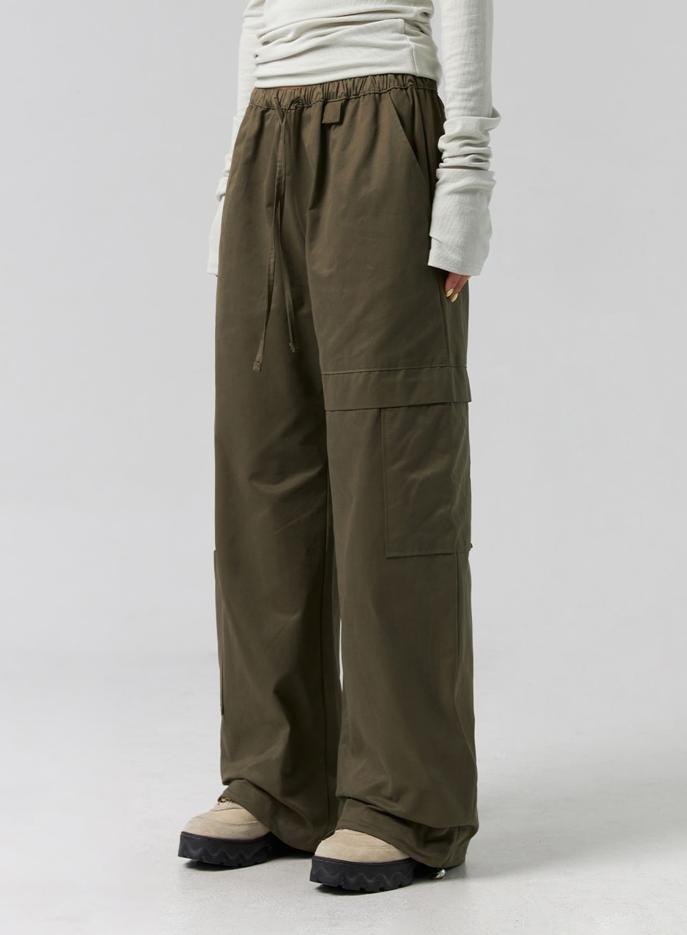 Parachute Wide-Fit Cargo Pants CG329